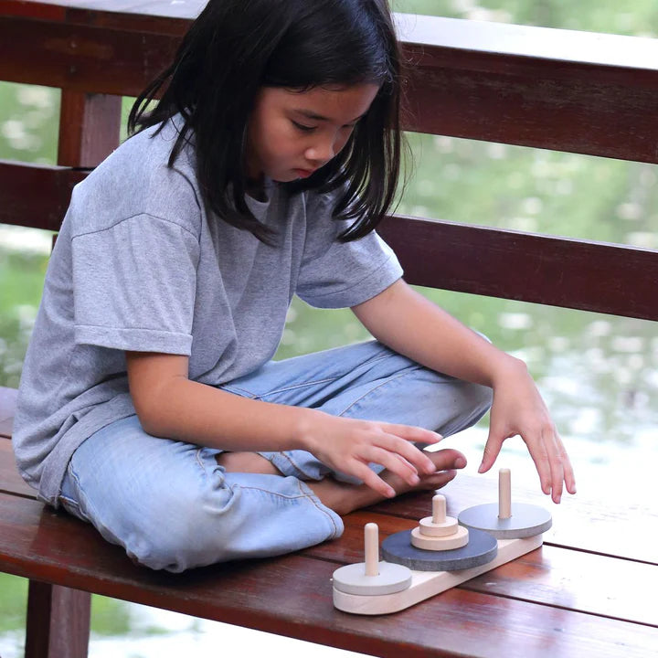 La tour Lucas (ou Tour de Hanoi) - Plan Toys