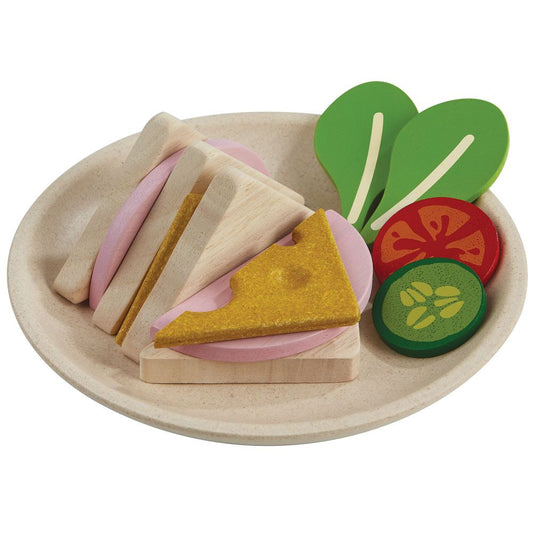Le sandwich triangle avec tous ses ingrédients, pour jouer à la dinette, en bois, plan toys